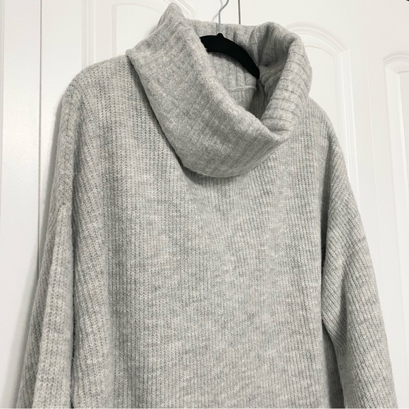 NWT Express Sweater Dress Gray Women’s Size Large - Picture 2 of 6